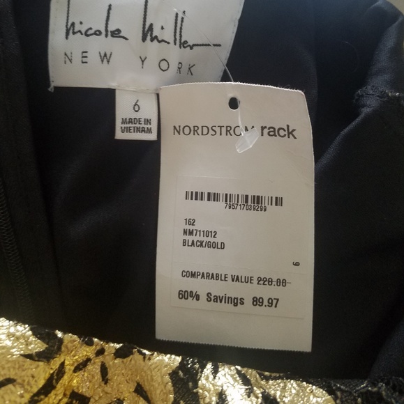 Gold and Black dress - Picture 5 of 5